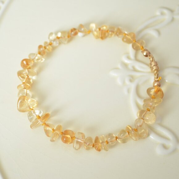 Hand Knotted Citrine Gemstone Bracelet - Picture 5 of 13